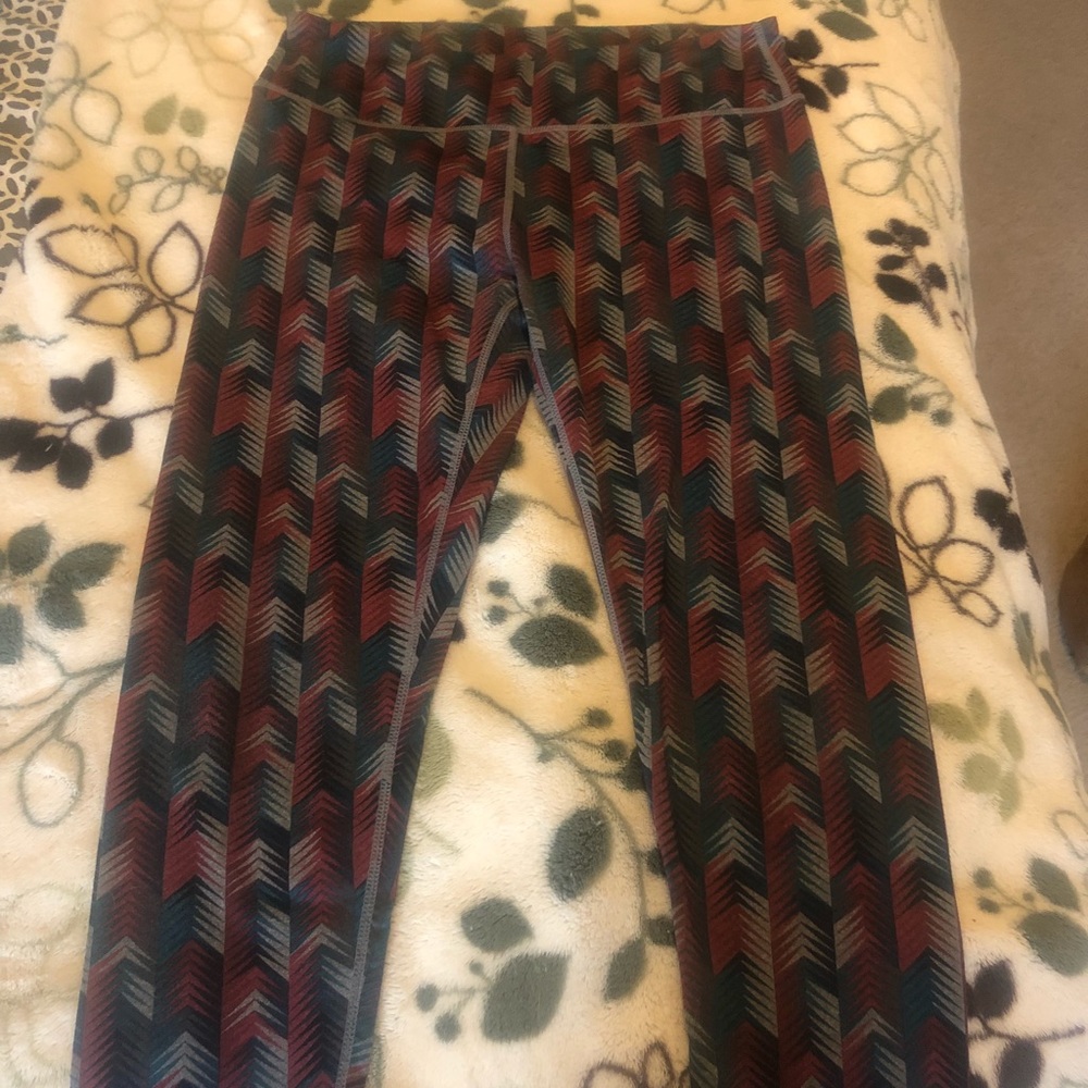 Fabletics Crops - Picture 2 of 4